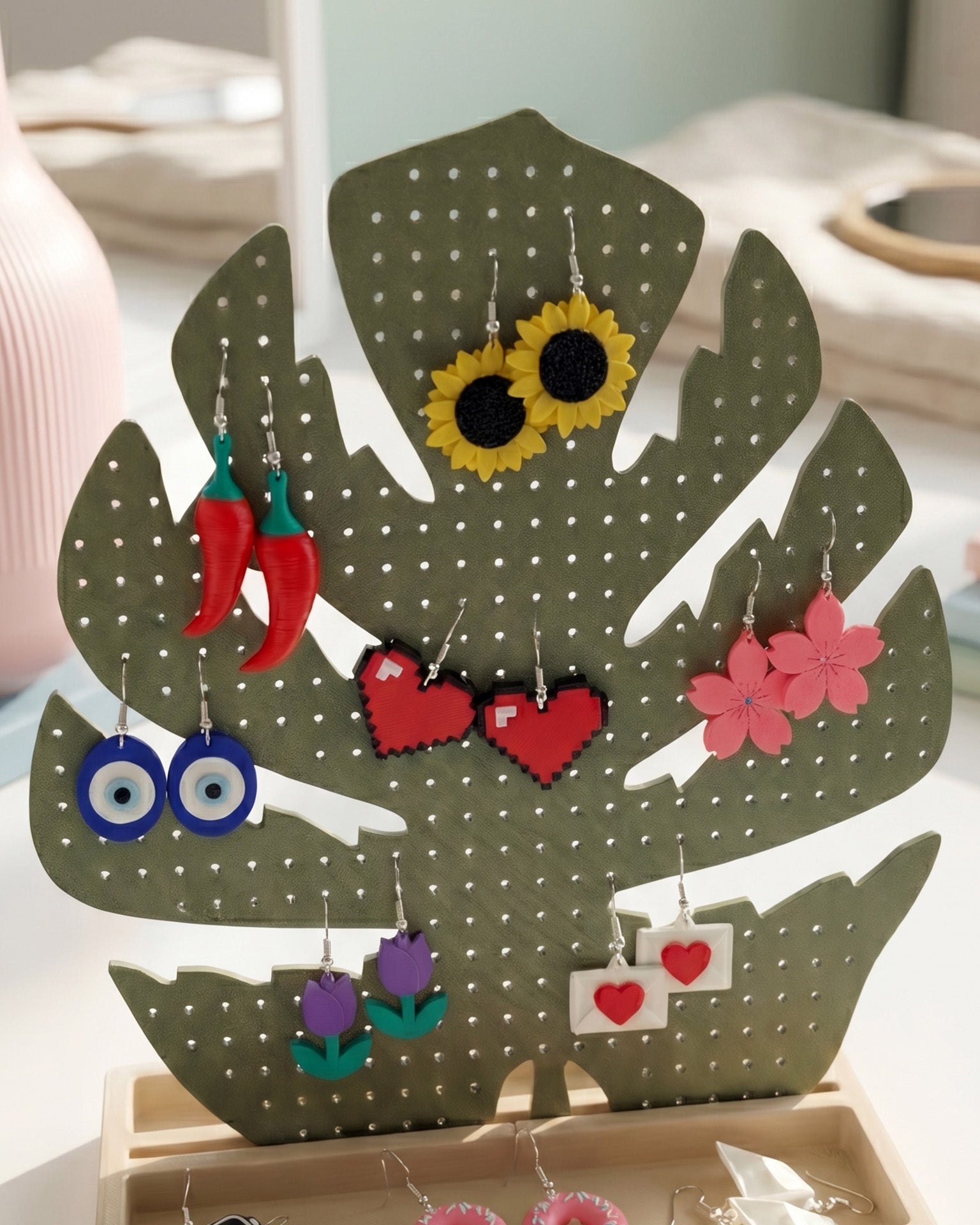 Leaf Earring Stand