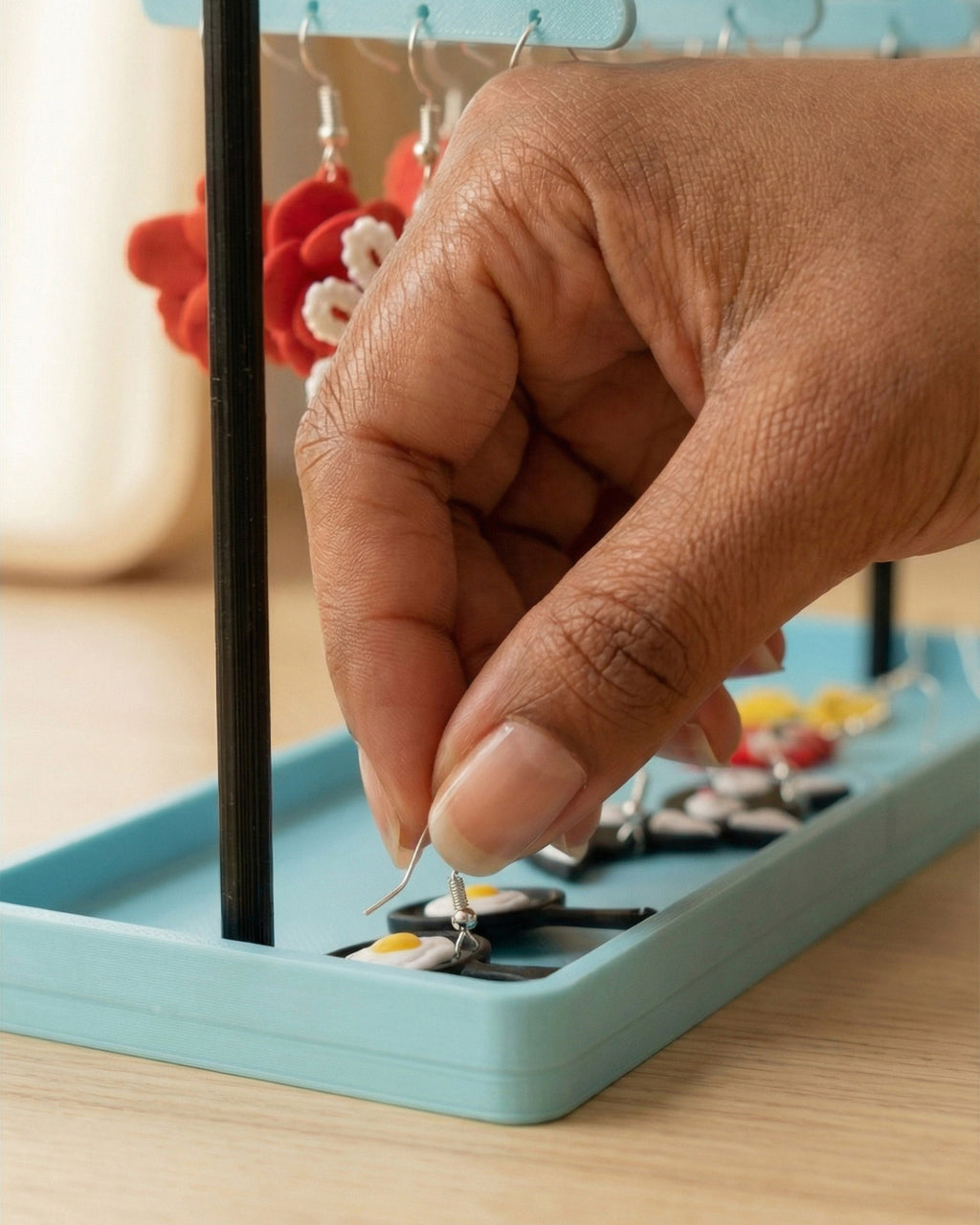 Earring Rail Stand
