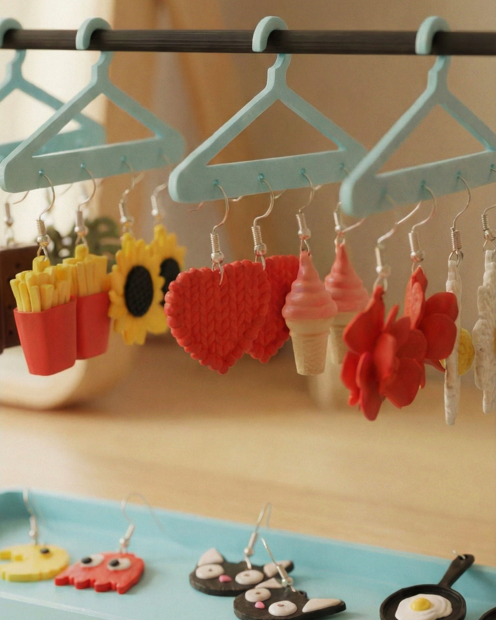 Earring Rail Stand