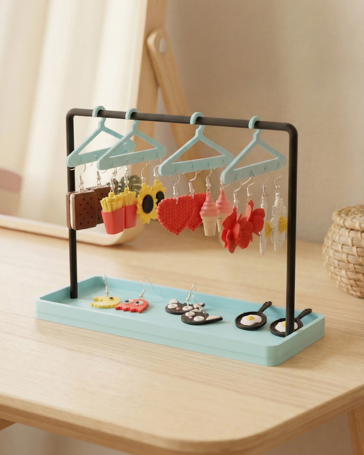 Earring Rail Stand